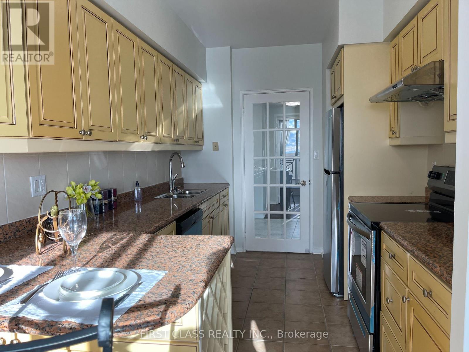 Lph1103 - 2267 Lake Shore Boulevard W, Toronto, Ontario  M8V 3X2 - Photo 15 - W12751886