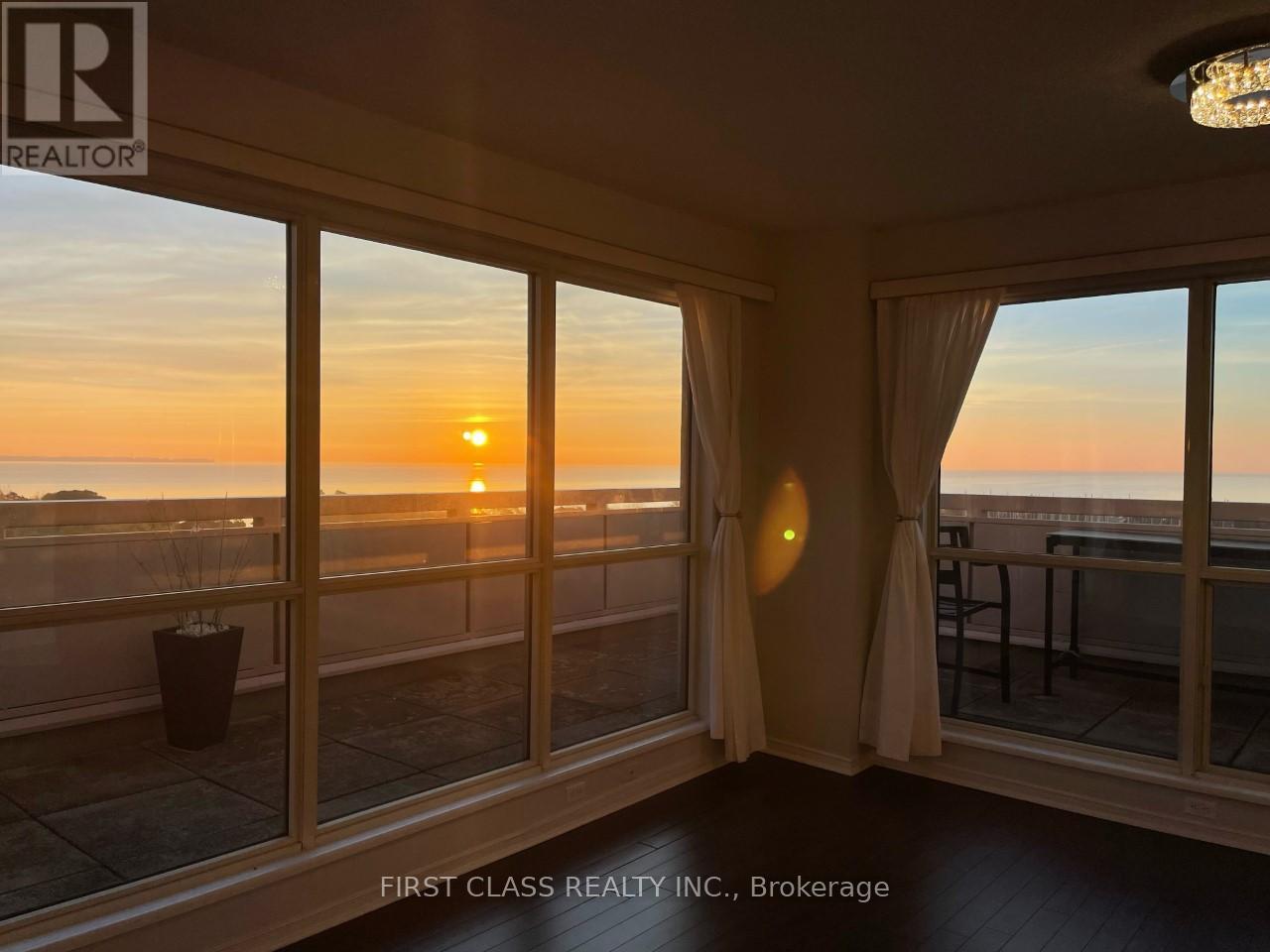 Lph1103 - 2267 Lake Shore Boulevard W, Toronto, Ontario  M8V 3X2 - Photo 40 - W12751886