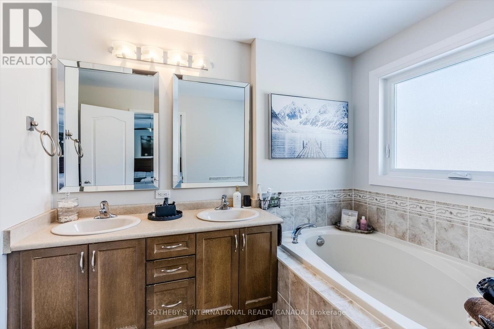 3841 Quiet Creek Drive, Mississauga, Ontario  L5M 8B1 - Photo 33 - W12751896