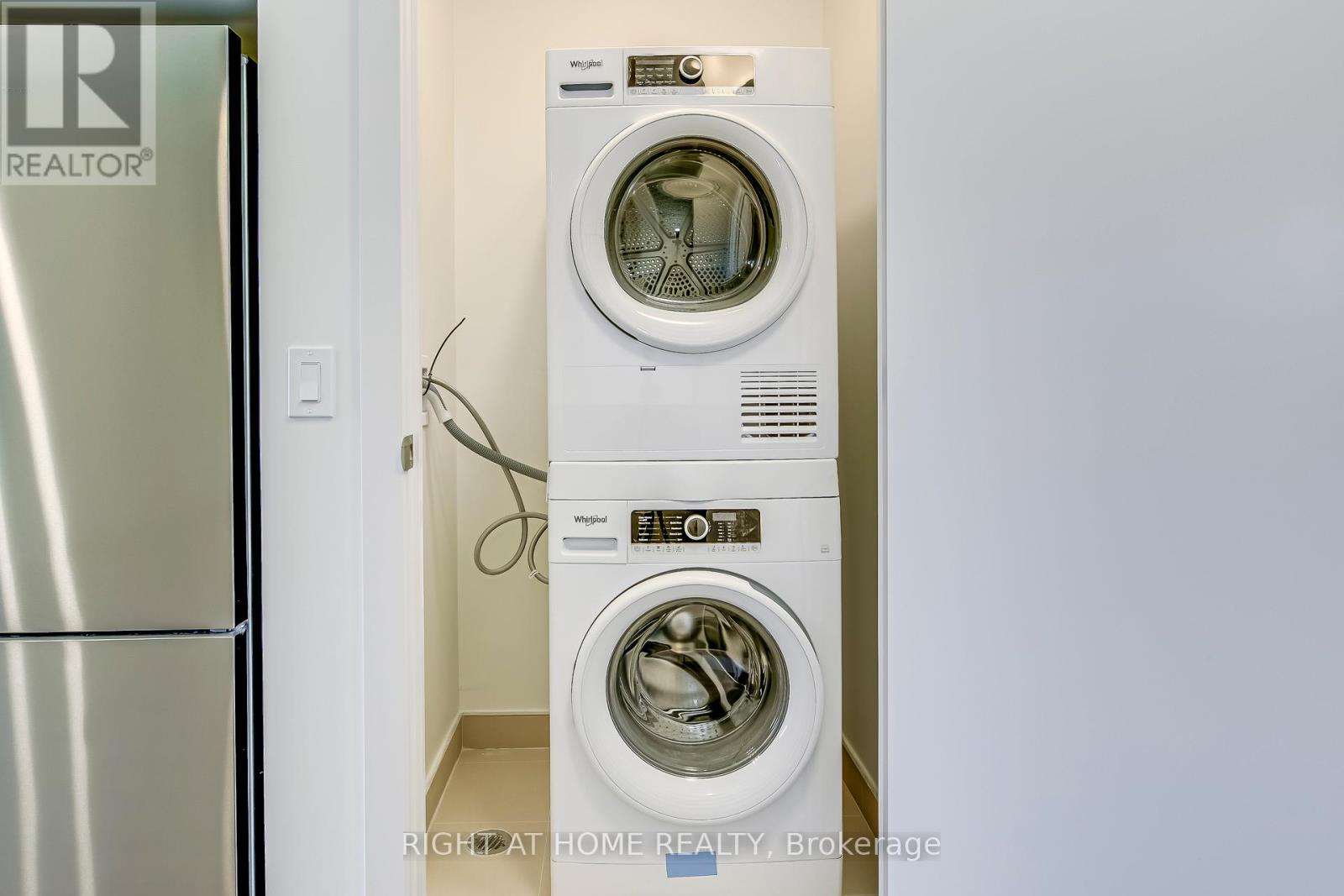 1103 - 385 Winston Road, Grimsby, Ontario  L3M 0J3 - Photo 26 - X12751882