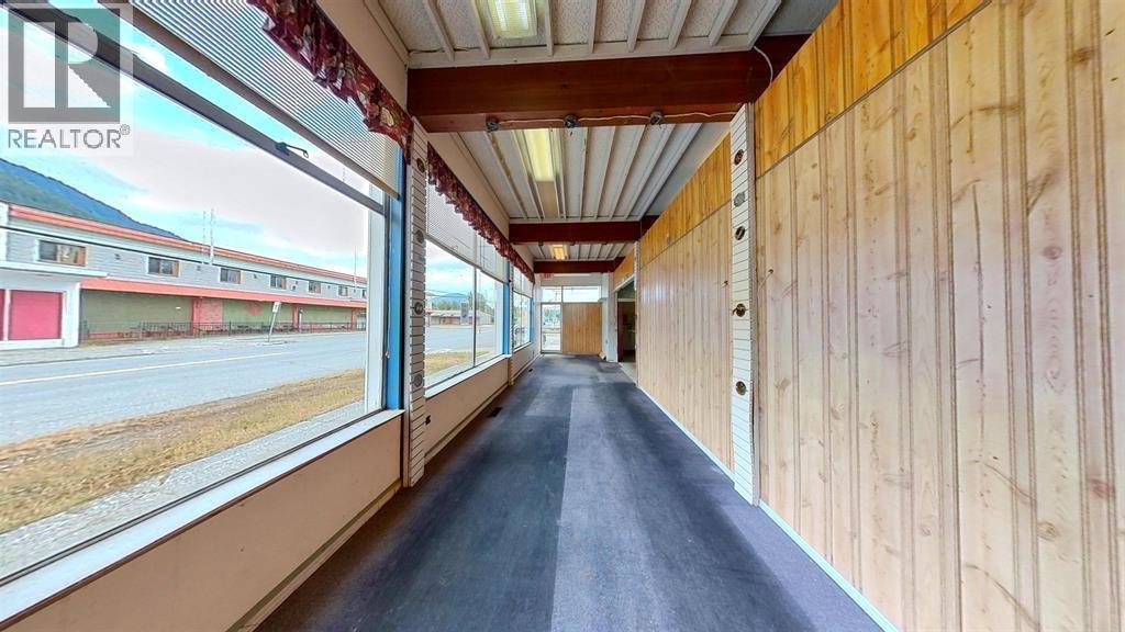 176 5th Street, Kitimat, British Columbia  V8C 2C2 - Photo 7 - C8075737