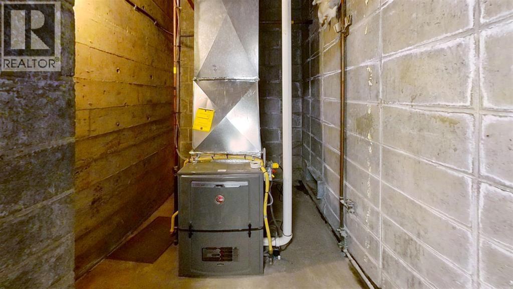 176 5th Street, Kitimat, British Columbia  V8C 2C2 - Photo 10 - C8075737