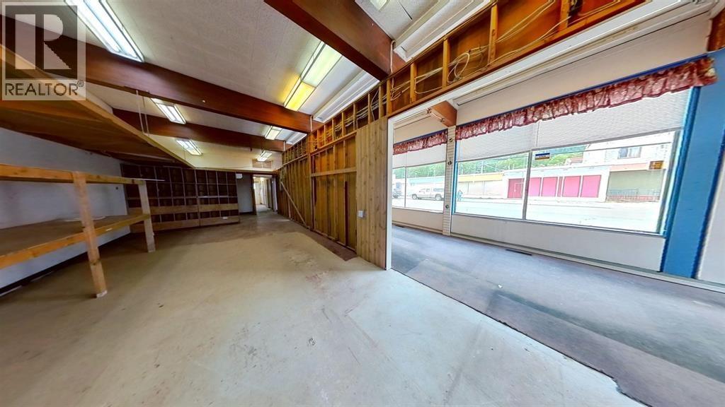 176 5th Street, Kitimat, British Columbia  V8C 2C2 - Photo 6 - C8075737