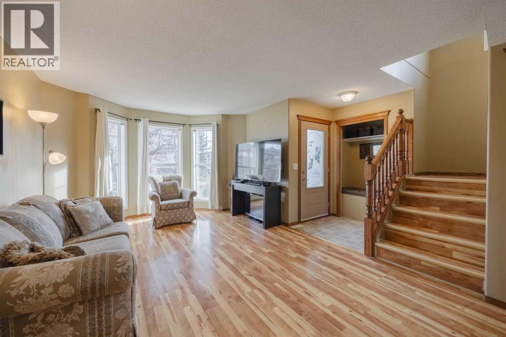 276 Cramond Close Se, Calgary, Alberta  T3M 1E2 - Photo 2 - A2274467