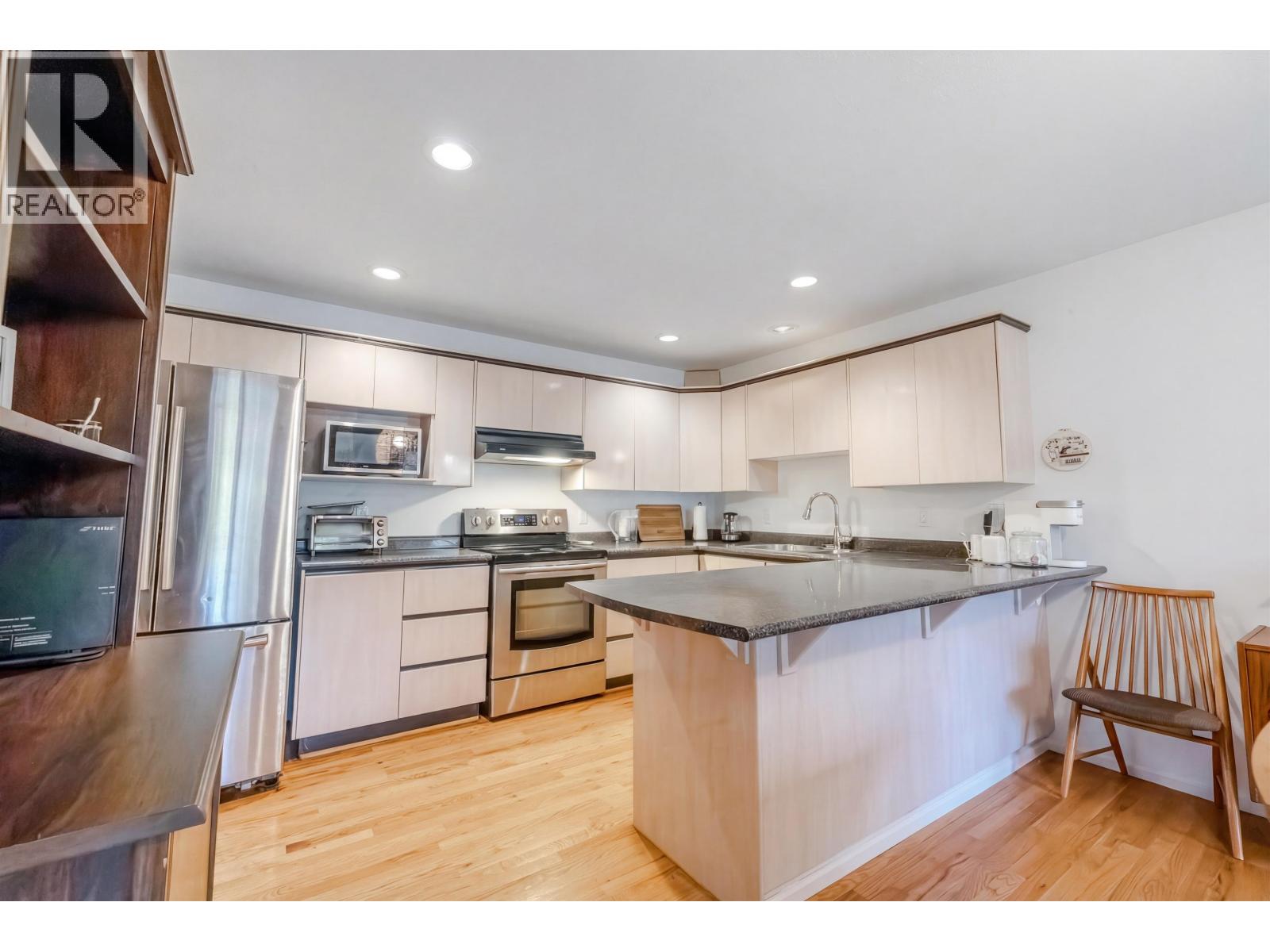 7 1158 Carmel Place, Squamish, British Columbia  V0N 1H0 - Photo 3 - R3064181