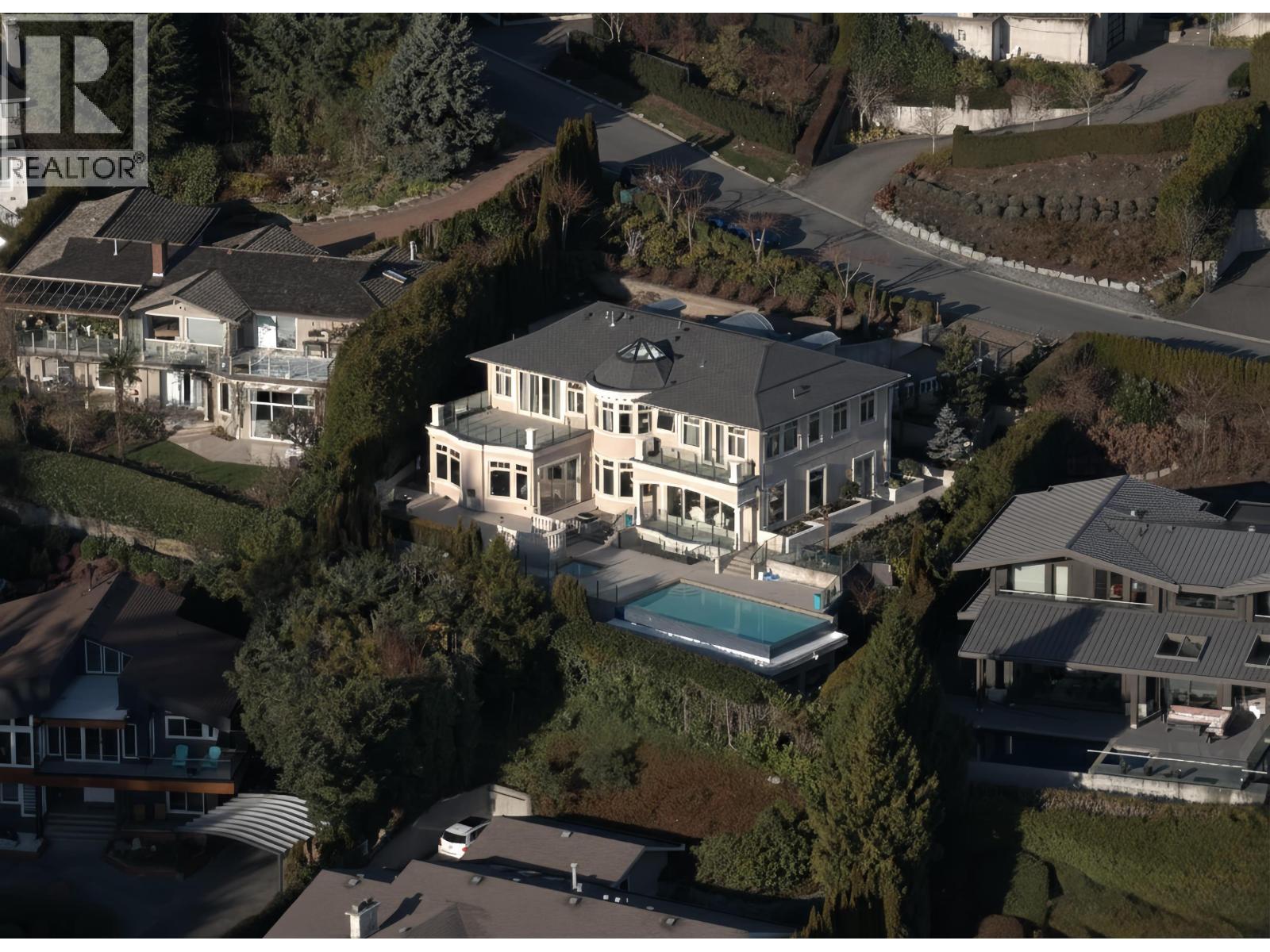 1356 CAMMERAY ROAD, West Vancouver, British Columbia