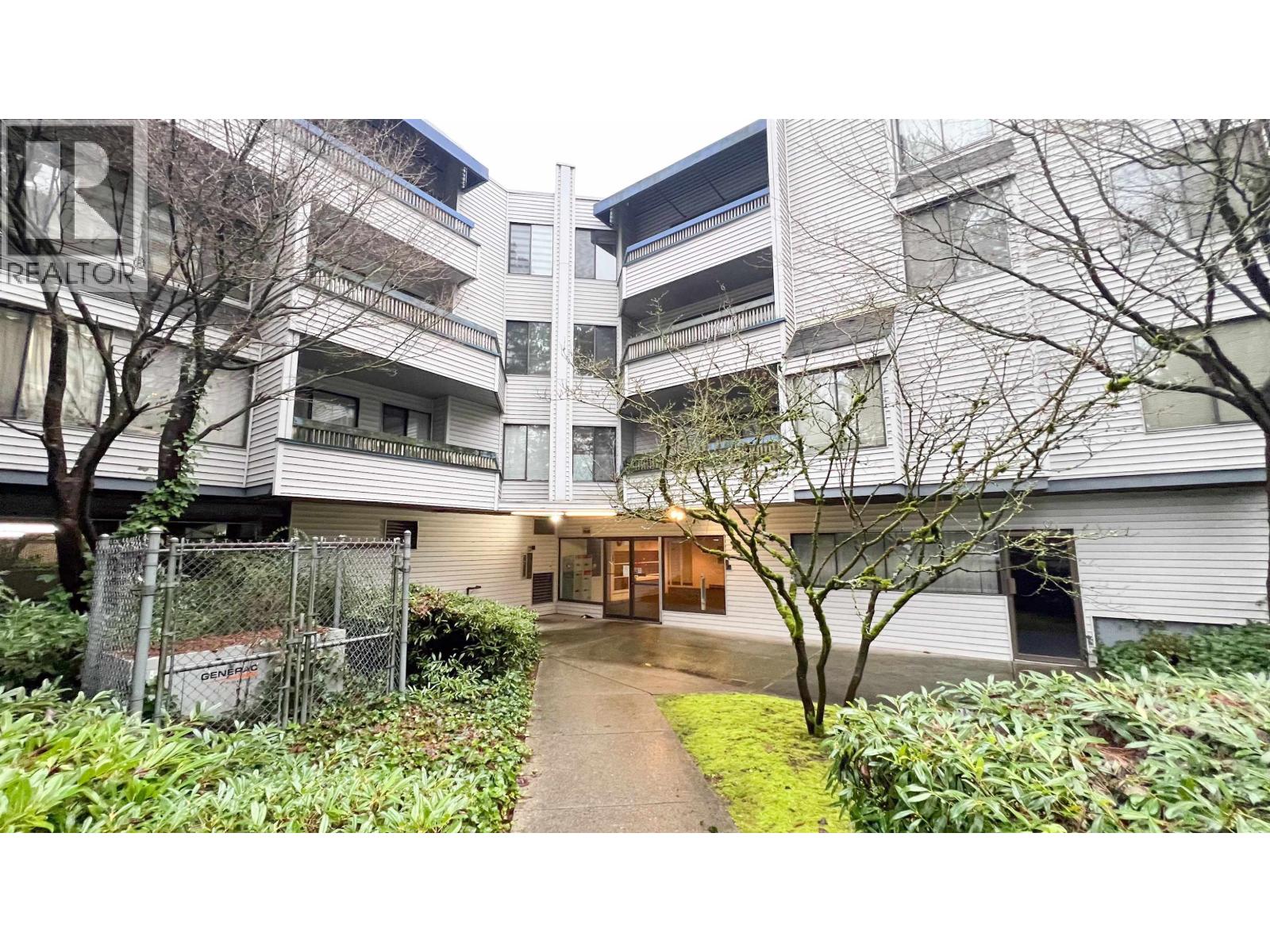 302 5800 COONEY ROAD, Richmond, British Columbia