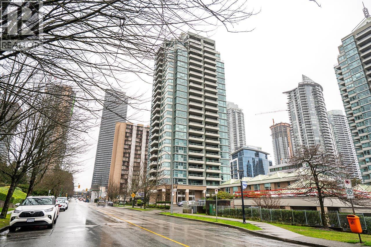 304 4380 Halifax Street, Burnaby, British Columbia  V5C 6R3 - Photo 2 - R3085896