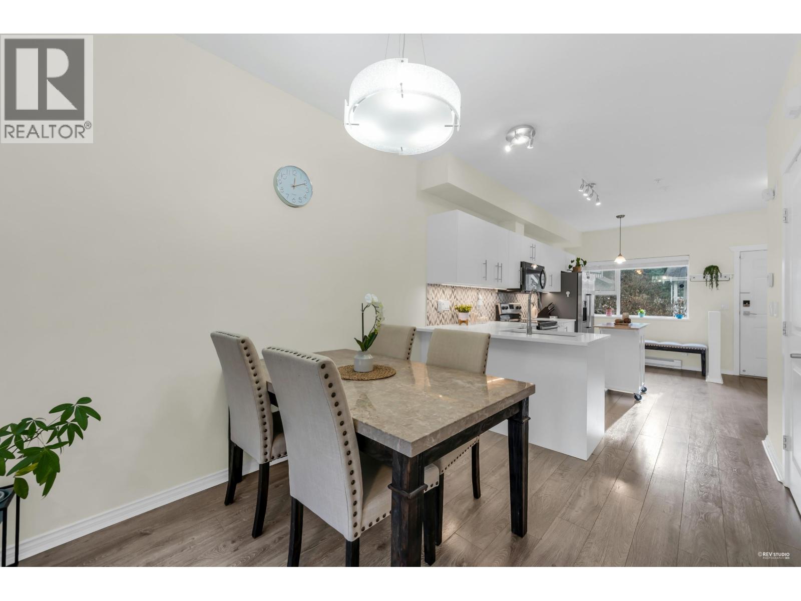 45 730 Farrow Street, Coquitlam, British Columbia  V3J 7Y7 - Photo 4 - R3085808