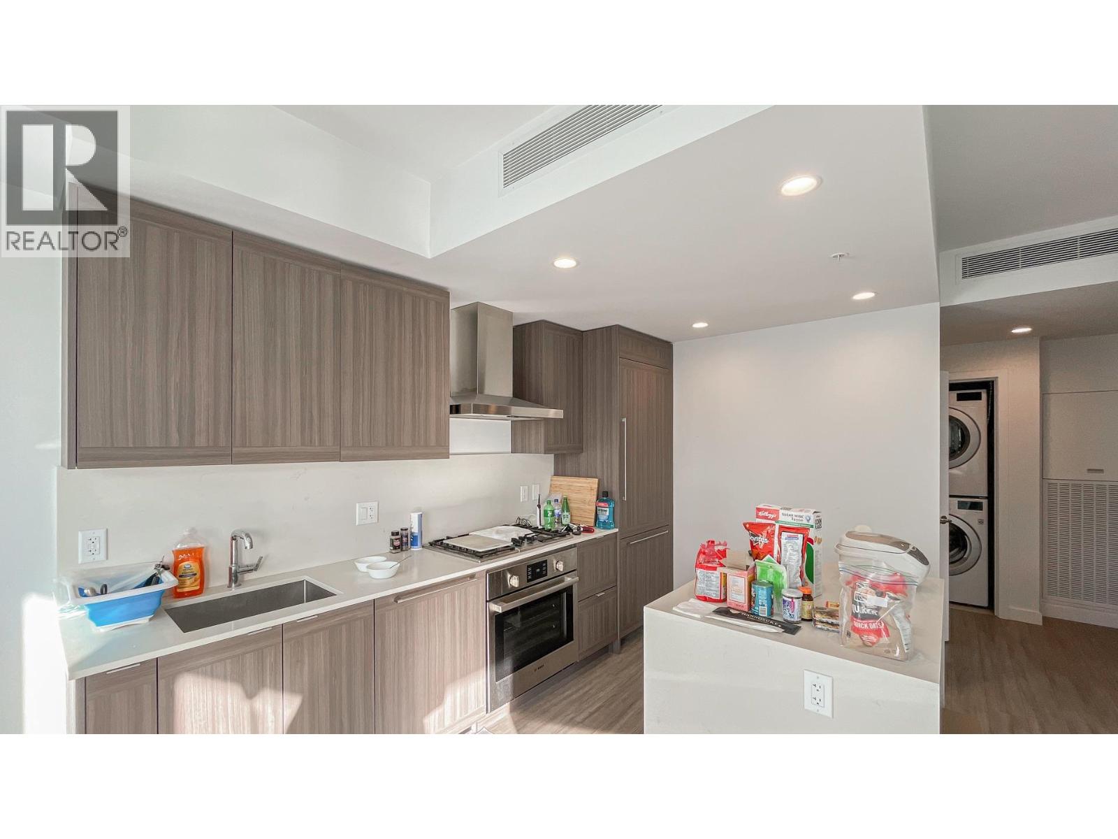 2007 2351 Beta Avenue, Burnaby, British Columbia  V5C 0M2 - Photo 3 - R3053858