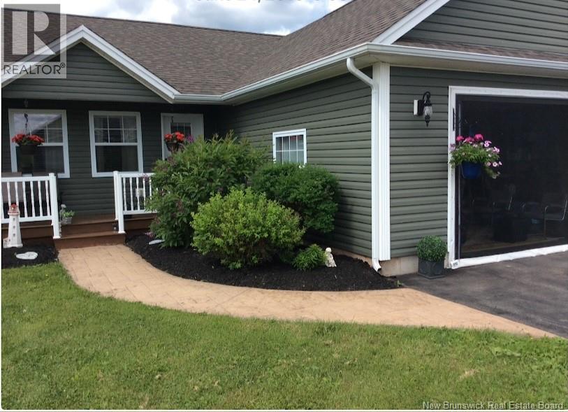 79 Parkin Street, Salisbury, New Brunswick E4J 2N3 - Photo 3 - NB132972