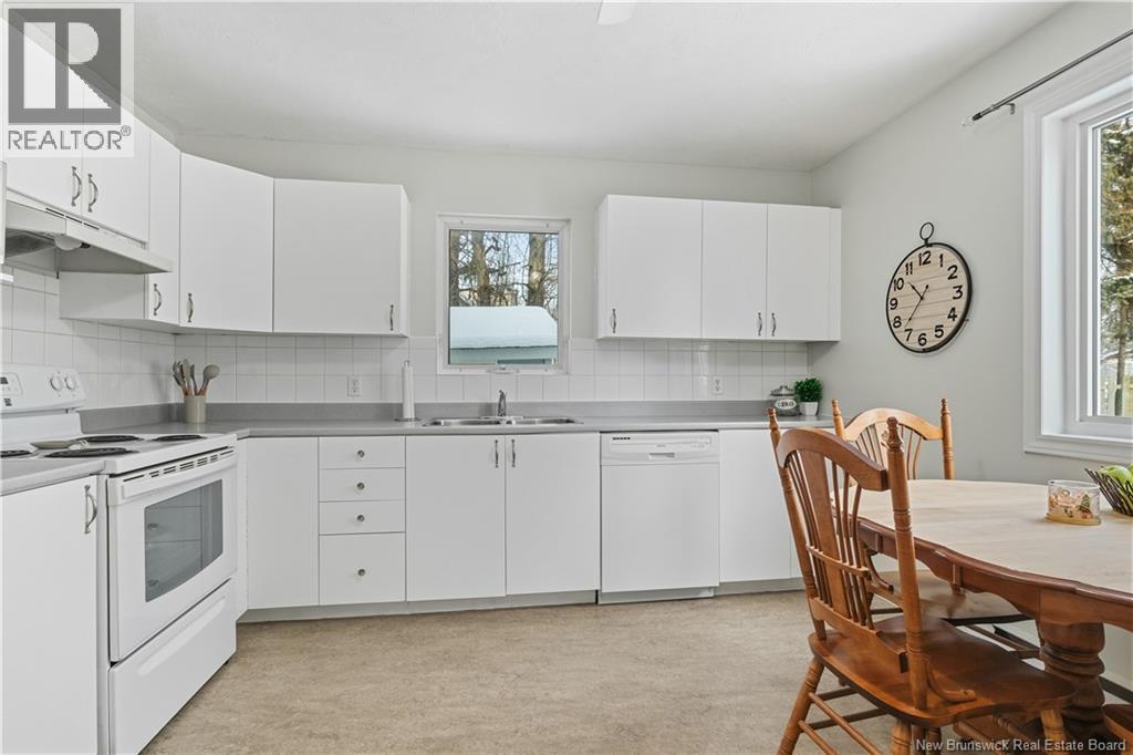 541-543 Mclaughlin, Moncton, New Brunswick  E1A 4R8 - Photo 7 - NB132904