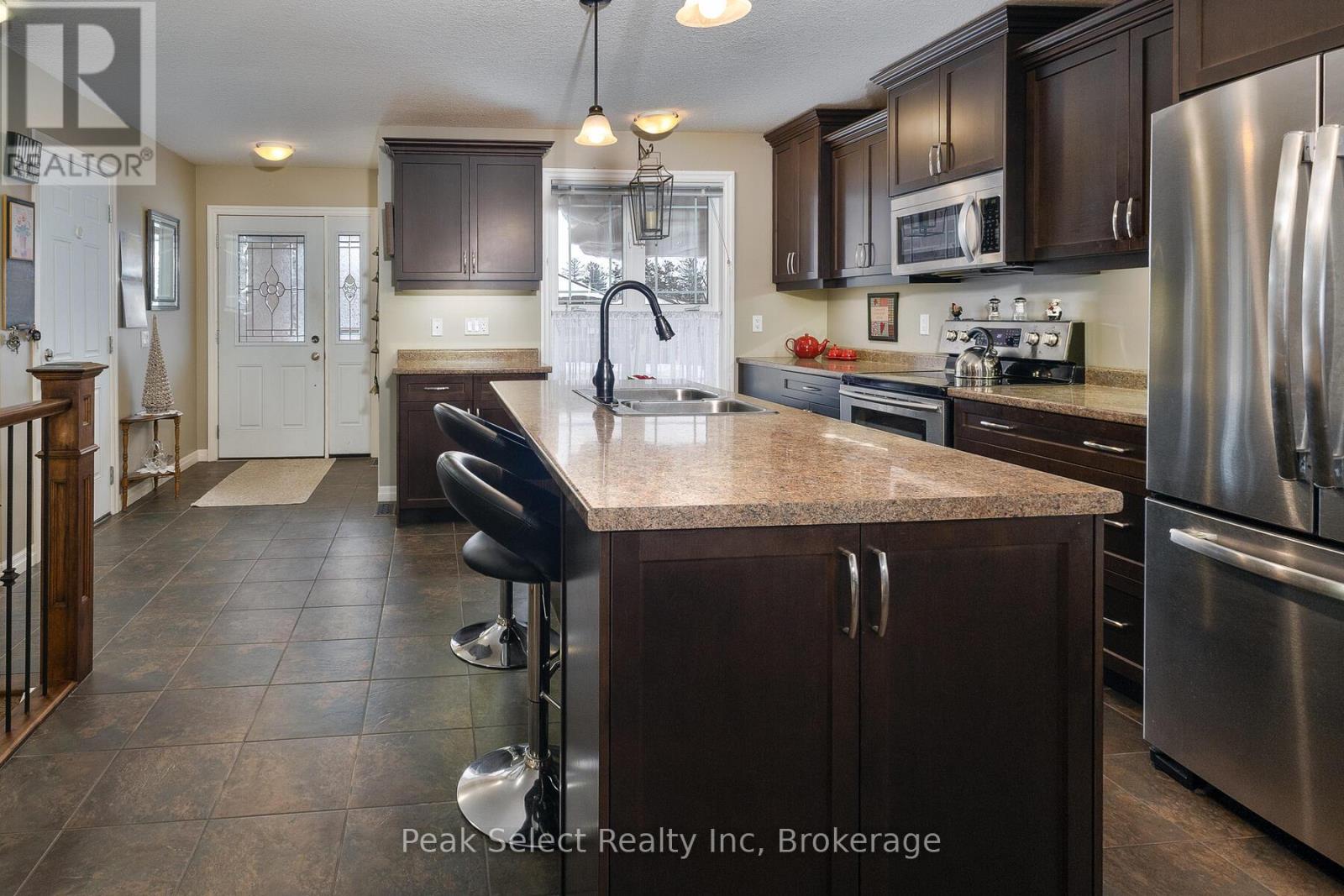 34 Homefield Court, St. Marys, Ontario  N4X 0A4 - Photo 8 - X12577662