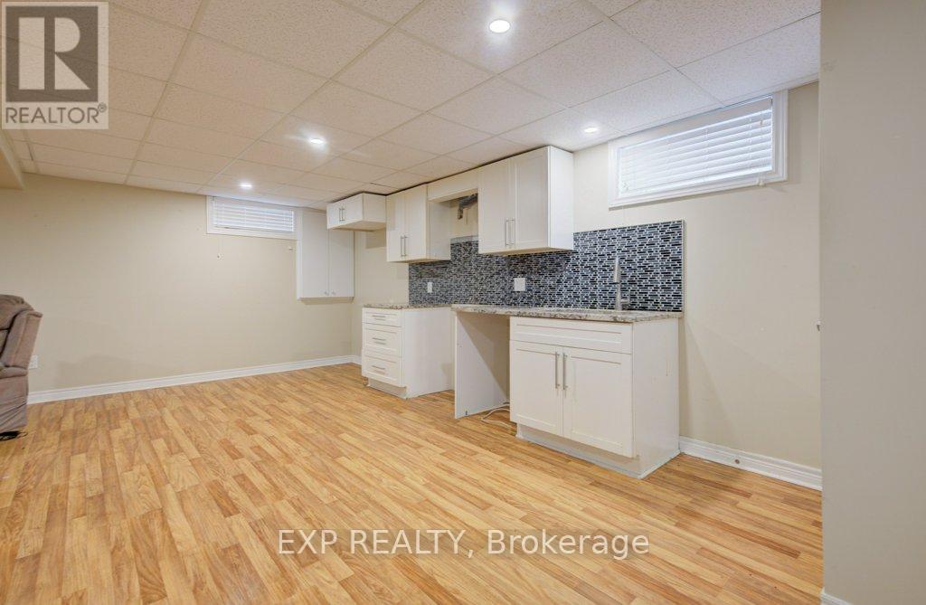 8568 Champlain Drive, Niagara Falls, Ontario  L2G 6Y6 - Photo 10 - X12751936