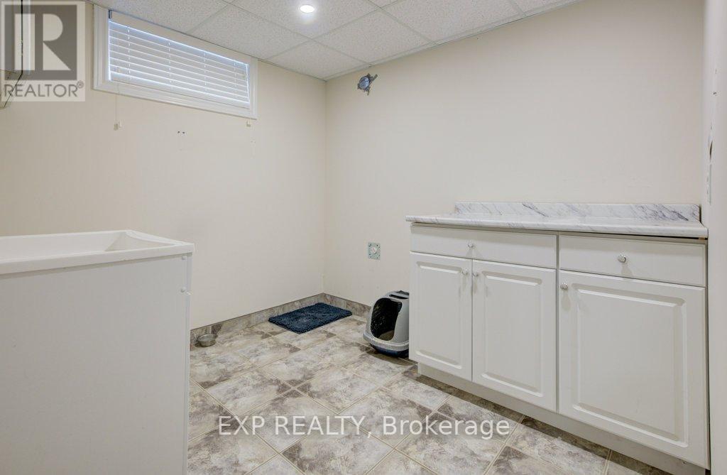 8568 Champlain Drive, Niagara Falls, Ontario  L2G 6Y6 - Photo 15 - X12751936