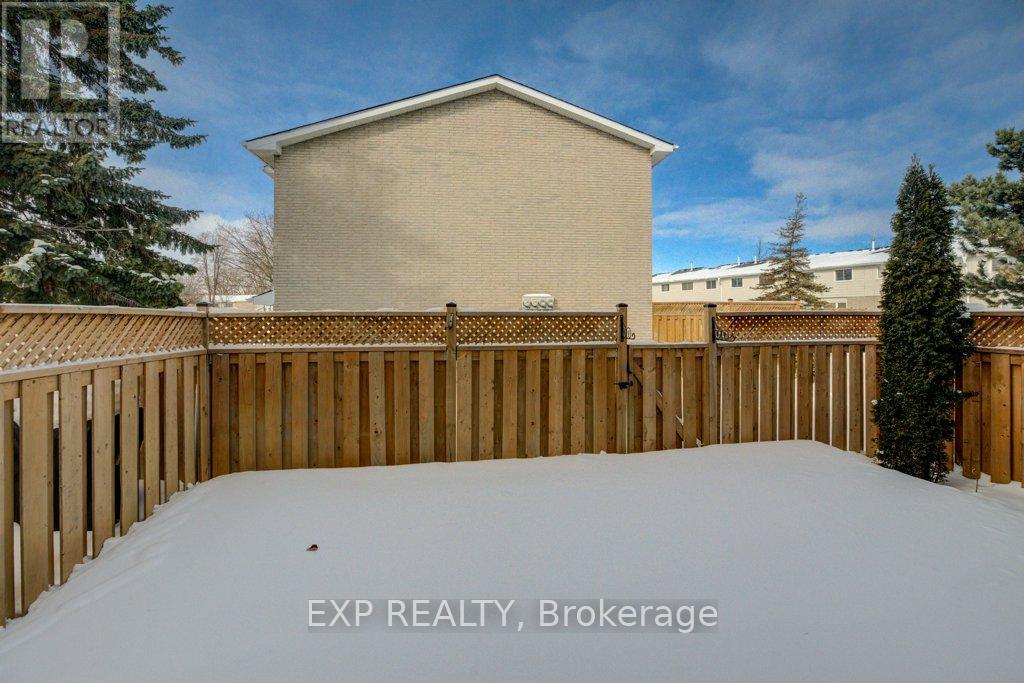 54 Nicklaus Drive, Hamilton, Ontario  L8K 6H3 - Photo 14 - X12751938