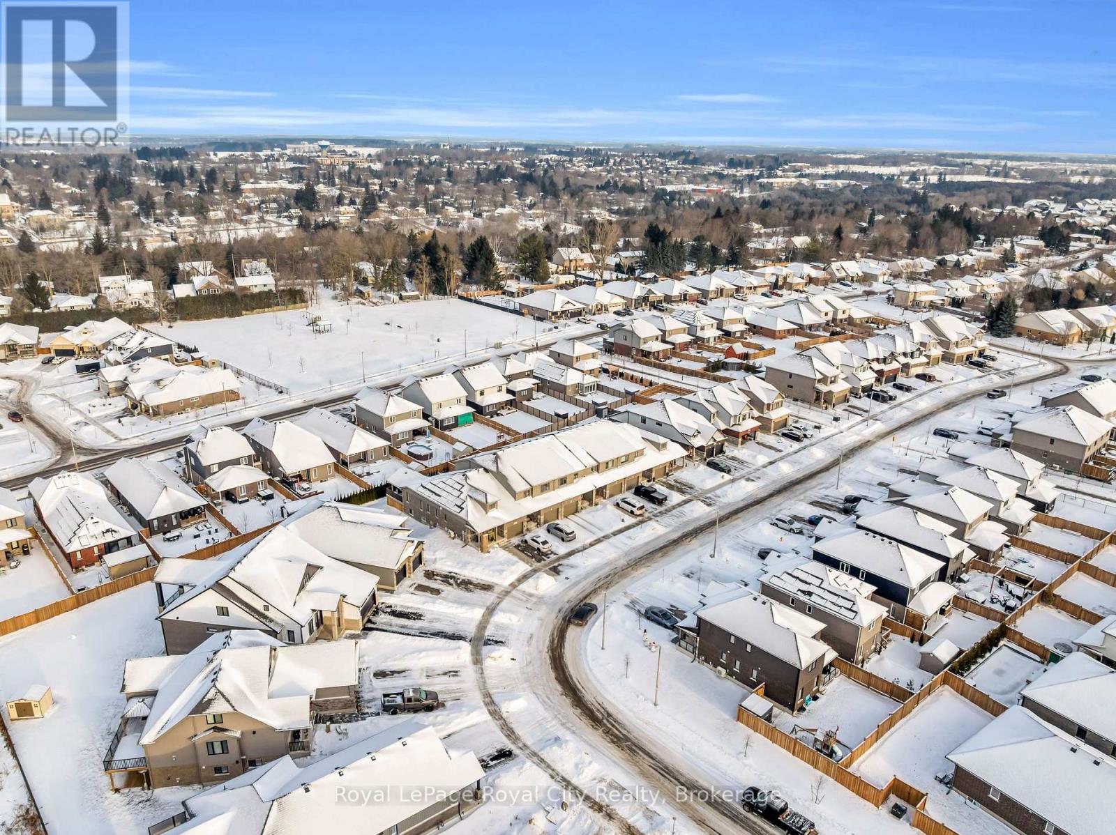 181 HALLS DRIVE, Centre Wellington, Ontario