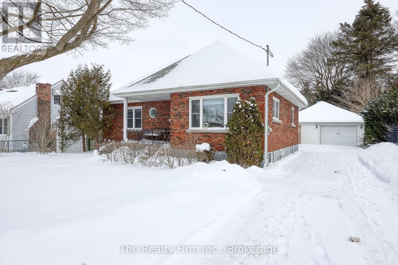 112 SYDENHAM STREET, Woodstock, Ontario