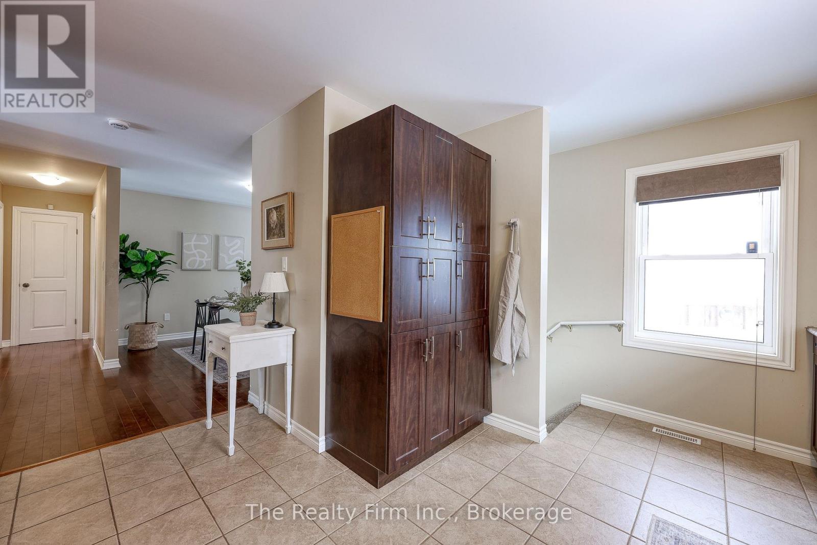 112 Sydenham Street, Woodstock, Ontario  N4S 7B5 - Photo 7 - X12751974