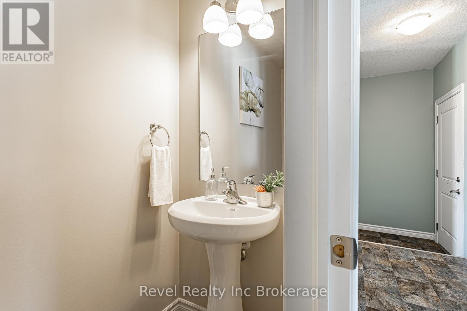 24 Kendell Lane, Ingersoll, Ontario  N5C 0B7 - Photo 6 - X12752006