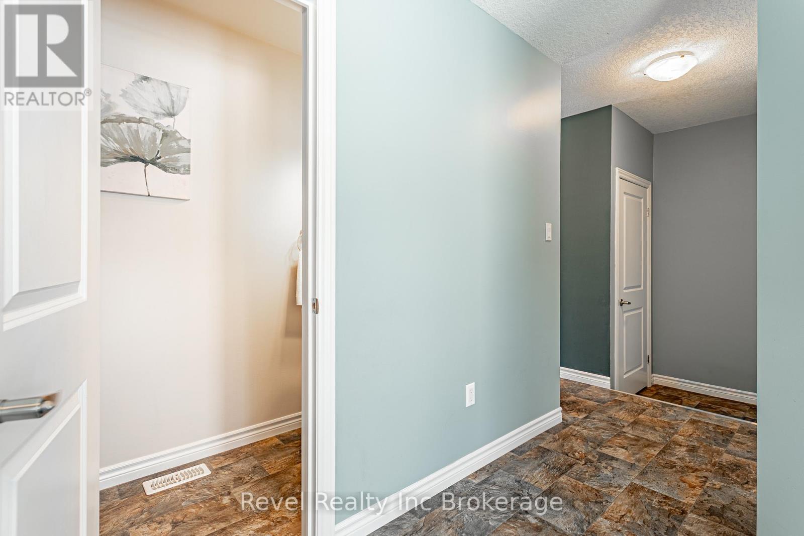 24 Kendell Lane, Ingersoll, Ontario  N5C 0B7 - Photo 8 - X12752006