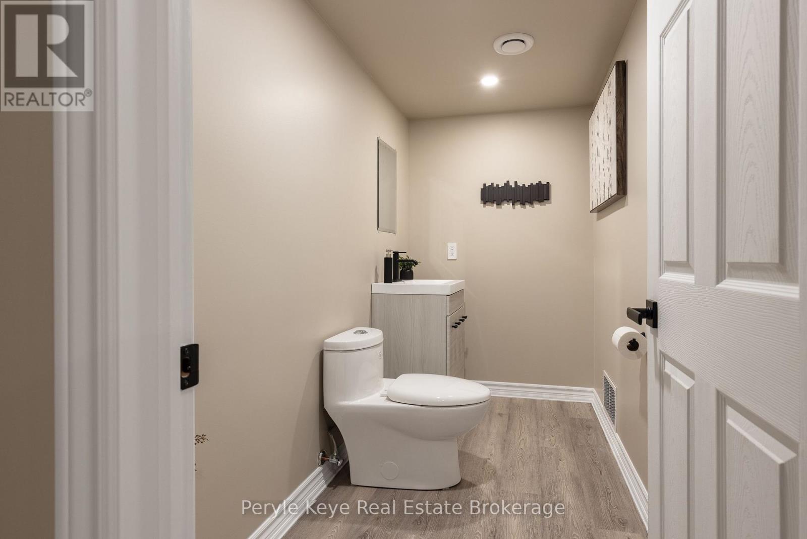 47 Charles Morley Boulevard, Huntsville, Ontario  P1H 0G5 - Photo 32 - X12751966