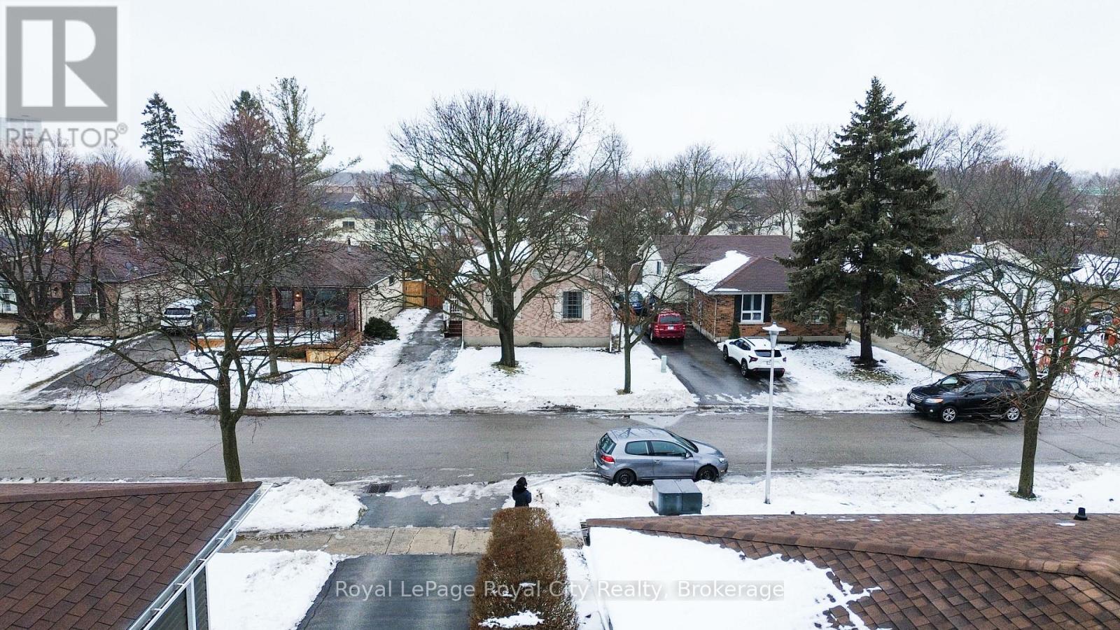 Photo 2 of 48 for 43 Patience Crescent