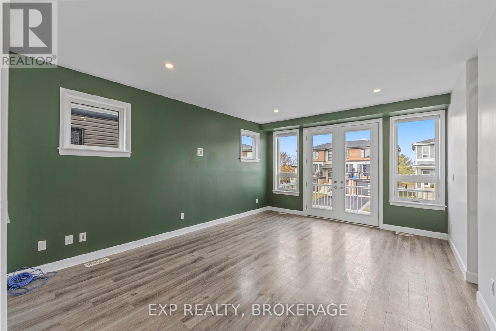 120 Superior Drive, Loyalist, Ontario  K7N 0E4 - Photo 19 - X12751998