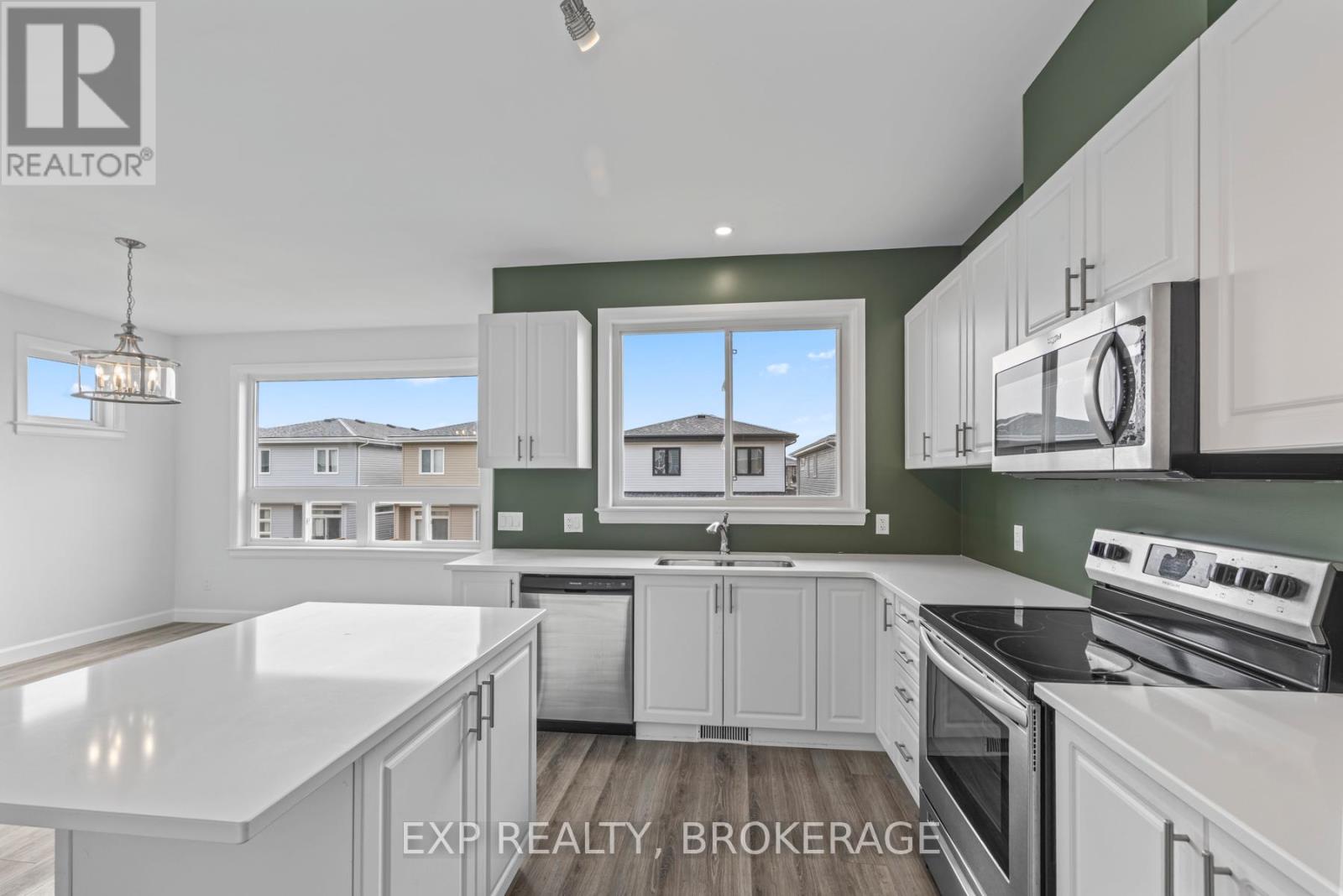 120 Superior Drive, Loyalist, Ontario  K7N 0E4 - Photo 28 - X12751998