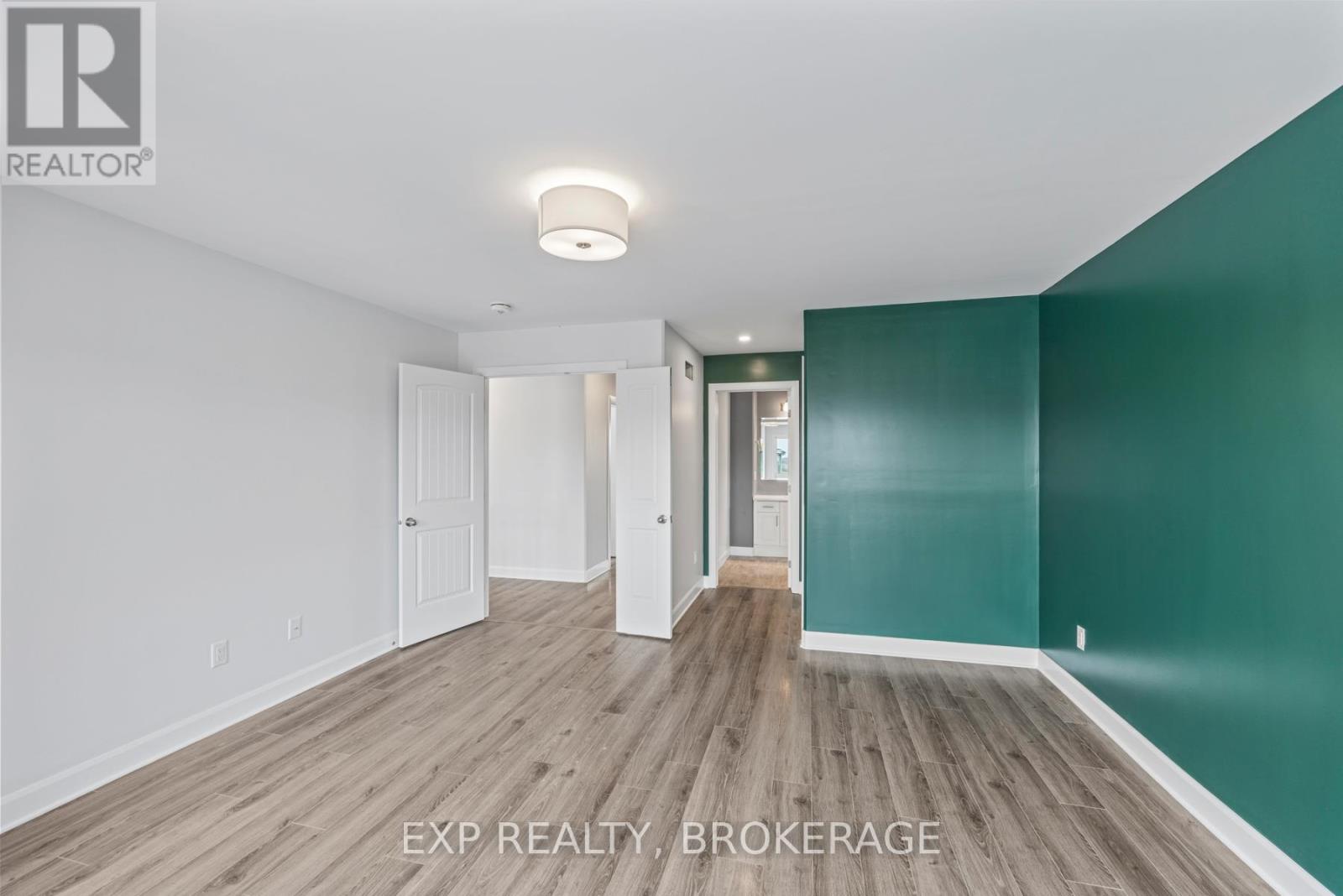 120 Superior Drive, Loyalist, Ontario  K7N 0E4 - Photo 38 - X12751998