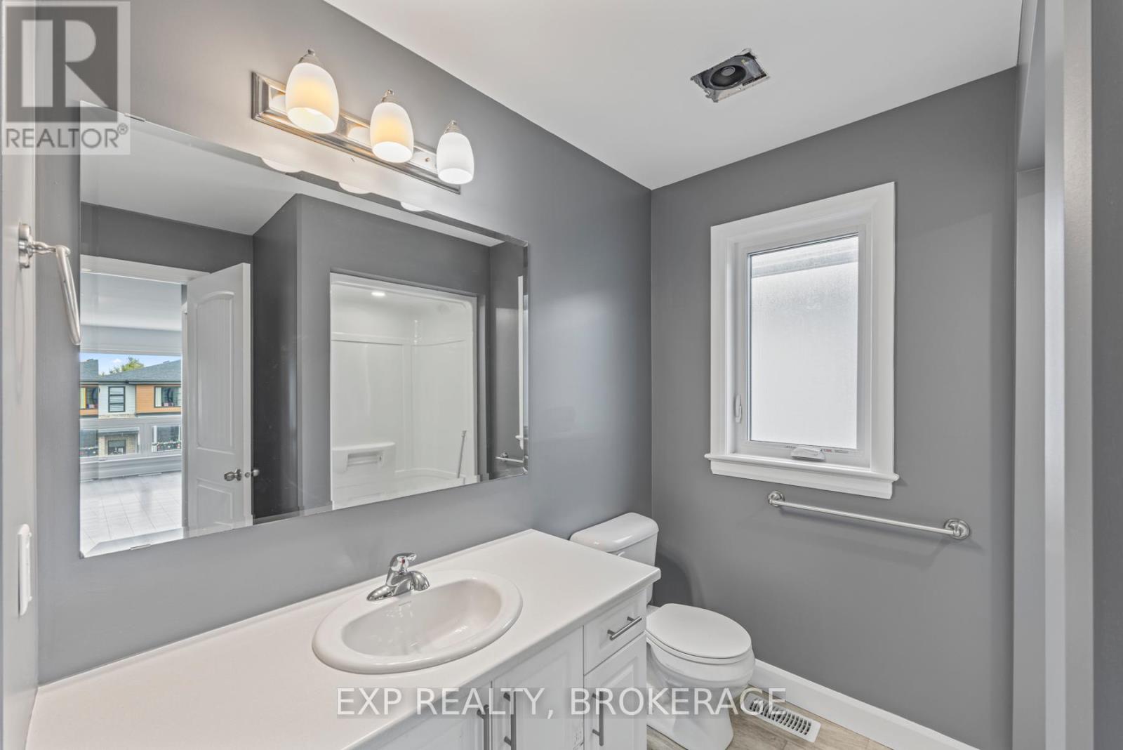 120 Superior Drive, Loyalist, Ontario  K7N 0E4 - Photo 40 - X12751998