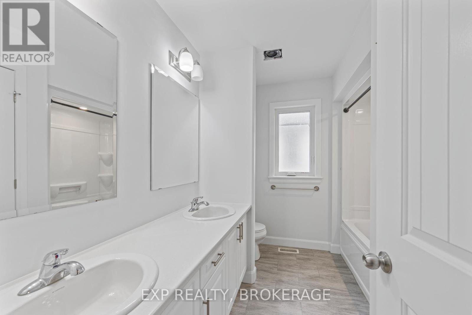 120 Superior Drive, Loyalist, Ontario  K7N 0E4 - Photo 42 - X12751998