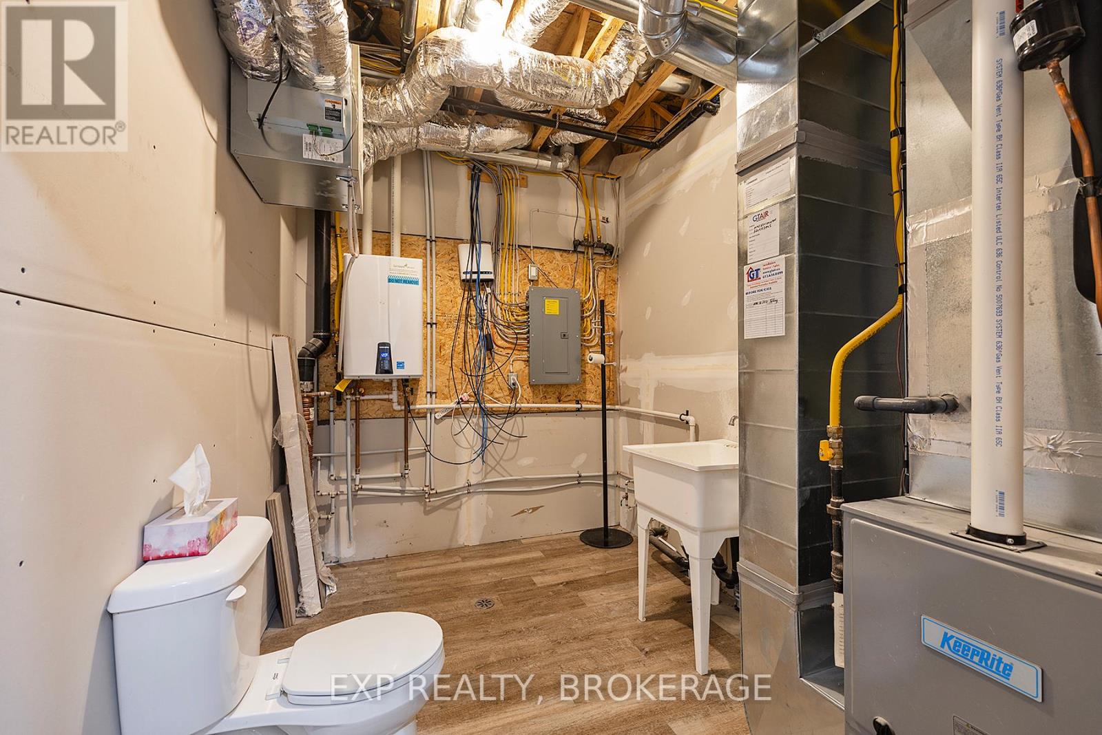 120 Superior Drive, Loyalist, Ontario  K7N 0E4 - Photo 49 - X12751998