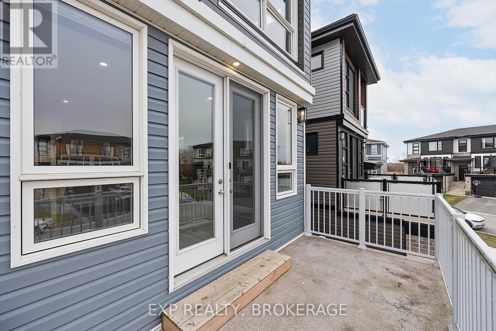 120 Superior Drive, Loyalist, Ontario  K7N 0E4 - Photo 7 - X12751998