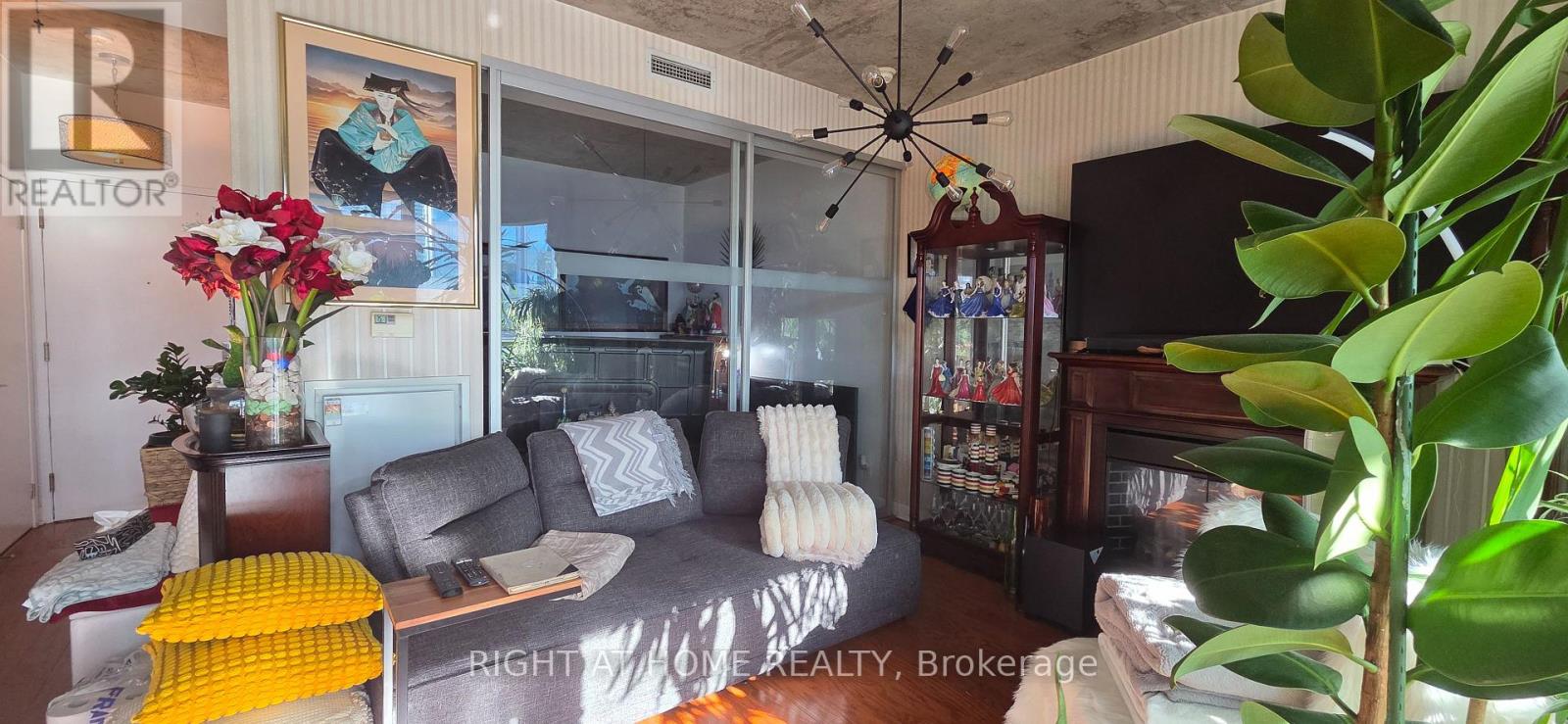 911 - 478 King Street W, Toronto, Ontario  M5V 0A8 - Photo 13 - C12751830