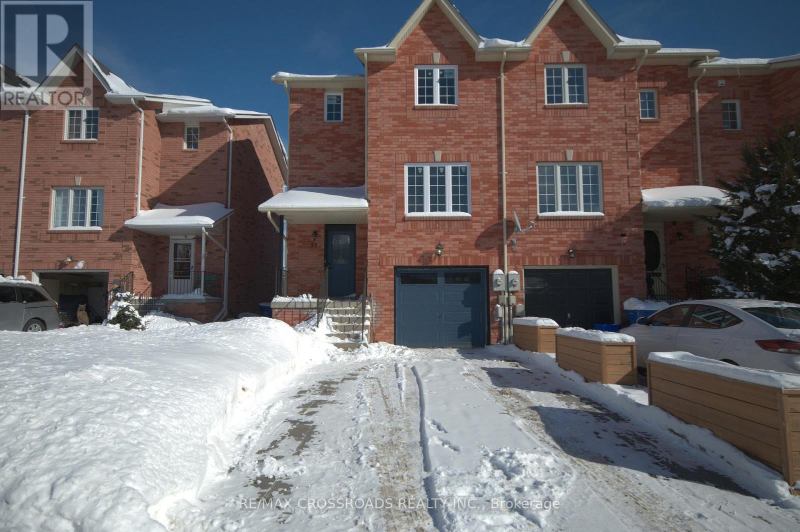 51 HATTIE COURT, Georgina, Ontario