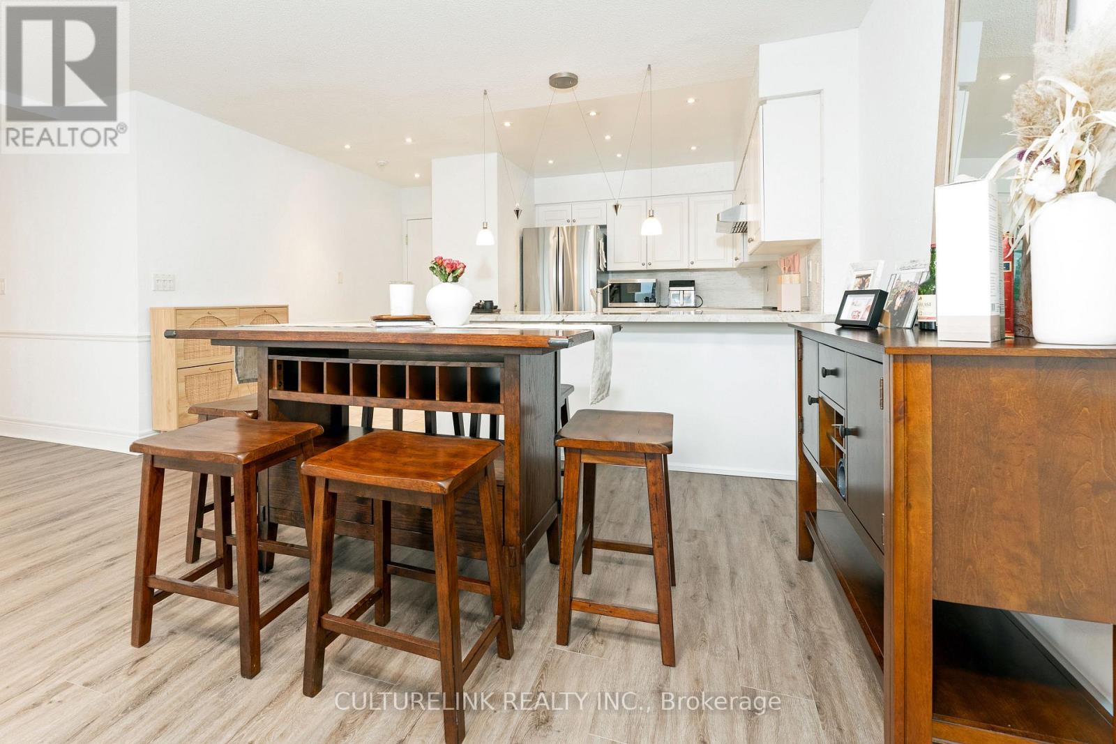 Ph6 - 135 Pond Drive, Markham, Ontario  L3T 7V6 - Photo 8 - N12707188