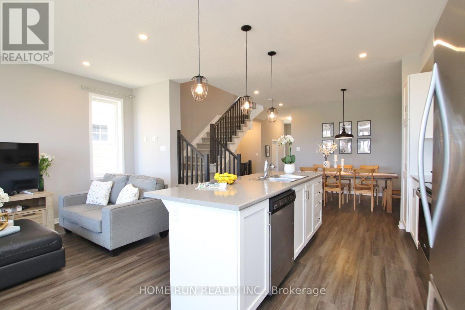 53 Stokes Drive, Carleton Place, Ontario  K7C 0J6 - Photo 8 - X12737868