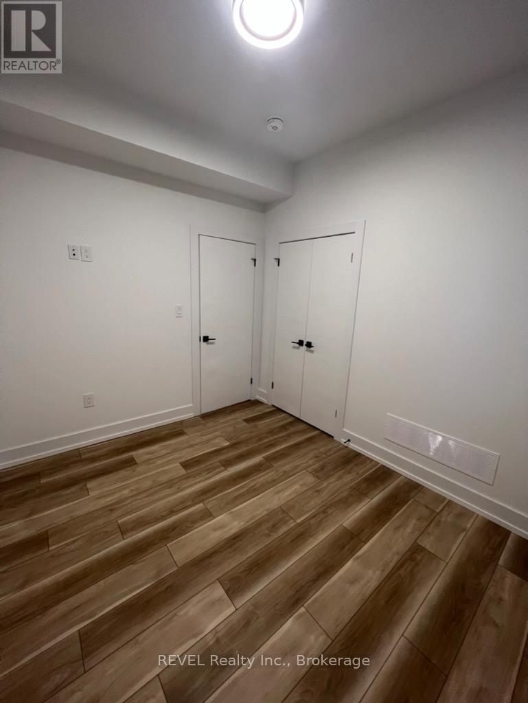 6129 Curlin Crescent, Niagara Falls, Ontario  L2H 3W8 - Photo 10 - X12654166