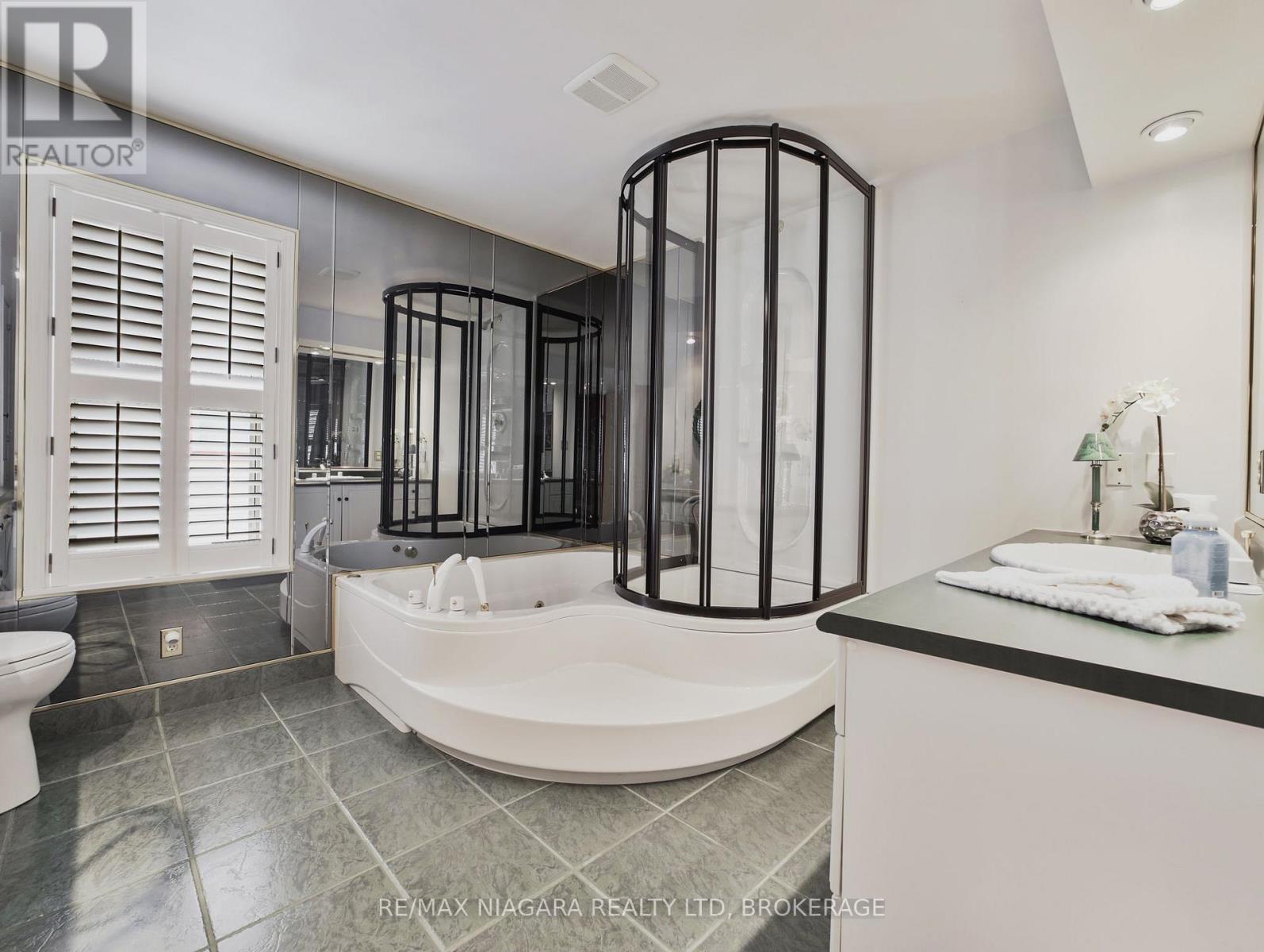 5079 Armoury Street, Niagara Falls, Ontario  L2E 1T3 - Photo 21 - X12752028