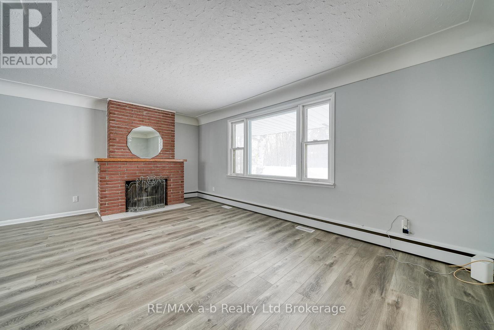 387 Wellington Street, Ingersoll, Ontario  N5C 3L6 - Photo 14 - X12752012