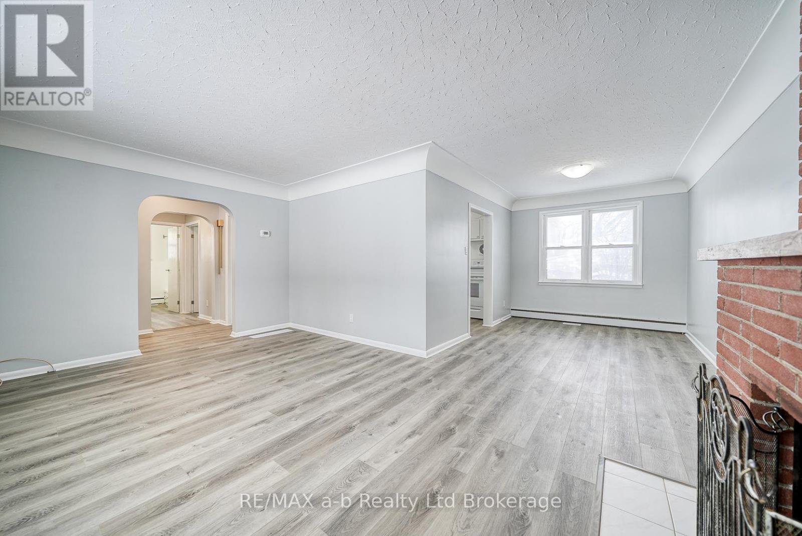 387 Wellington Street, Ingersoll, Ontario  N5C 3L6 - Photo 17 - X12752012