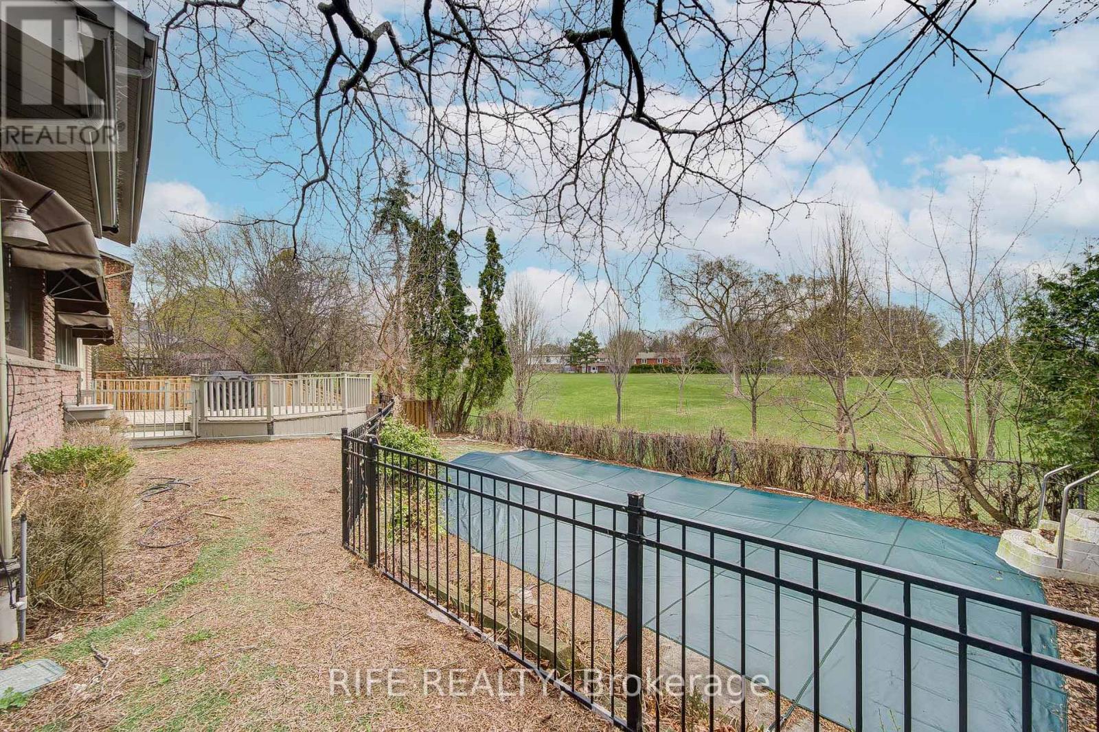 17 Bramble Drive, Toronto, Ontario  M3B 2E9 - Photo 46 - C12751922