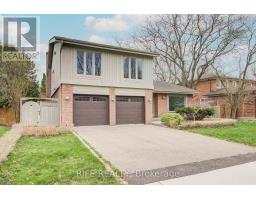 17 BRAMBLE DRIVE, Toronto, Ontario