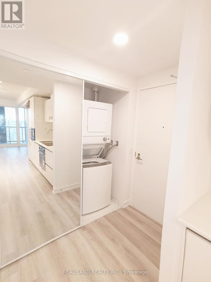 3210 - 238 Simcoe Street, Toronto, Ontario  M5T 0B8 - Photo 4 - C12751928