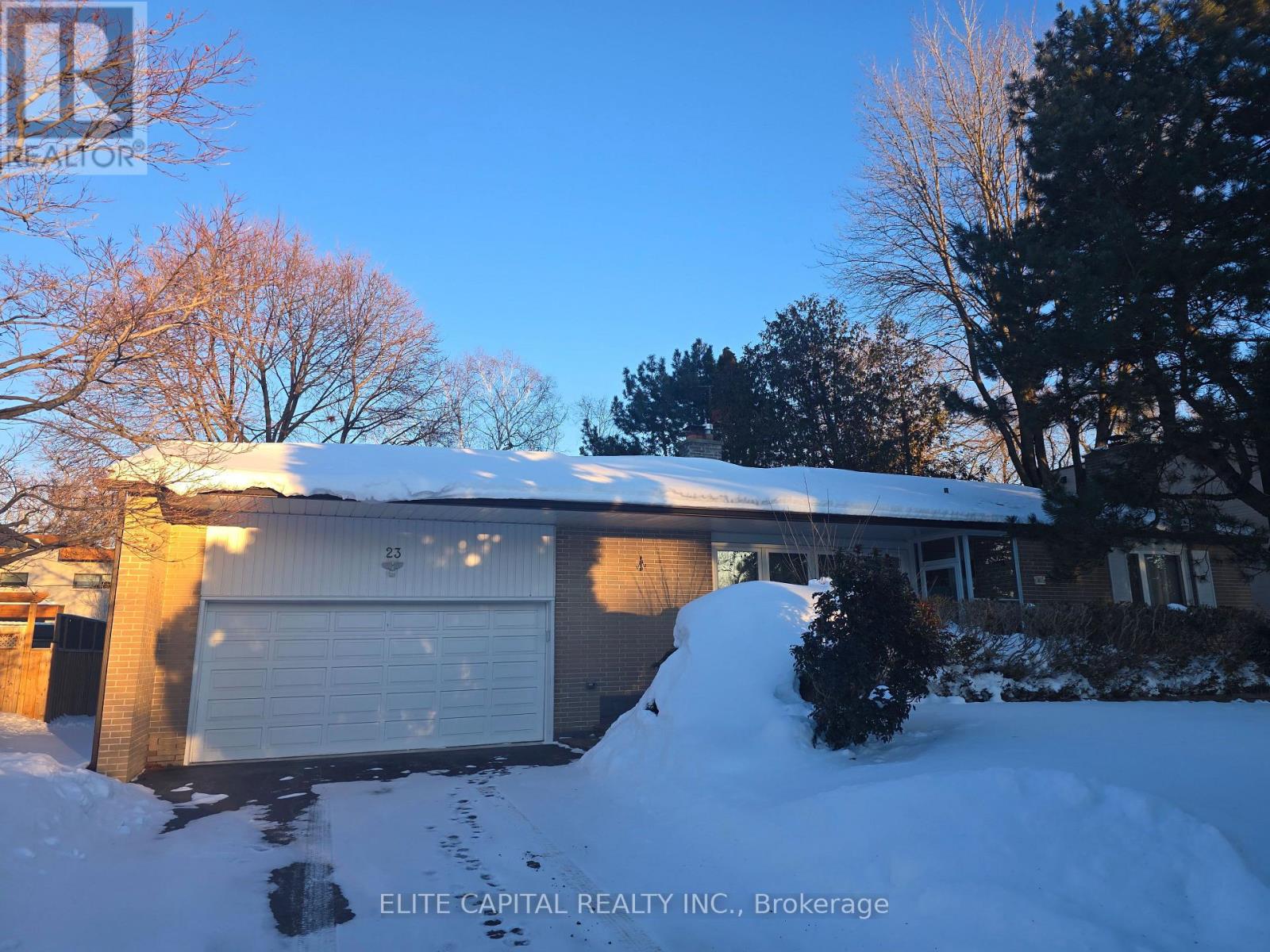 23 PARMBELLE CRESCENT, Toronto, Ontario