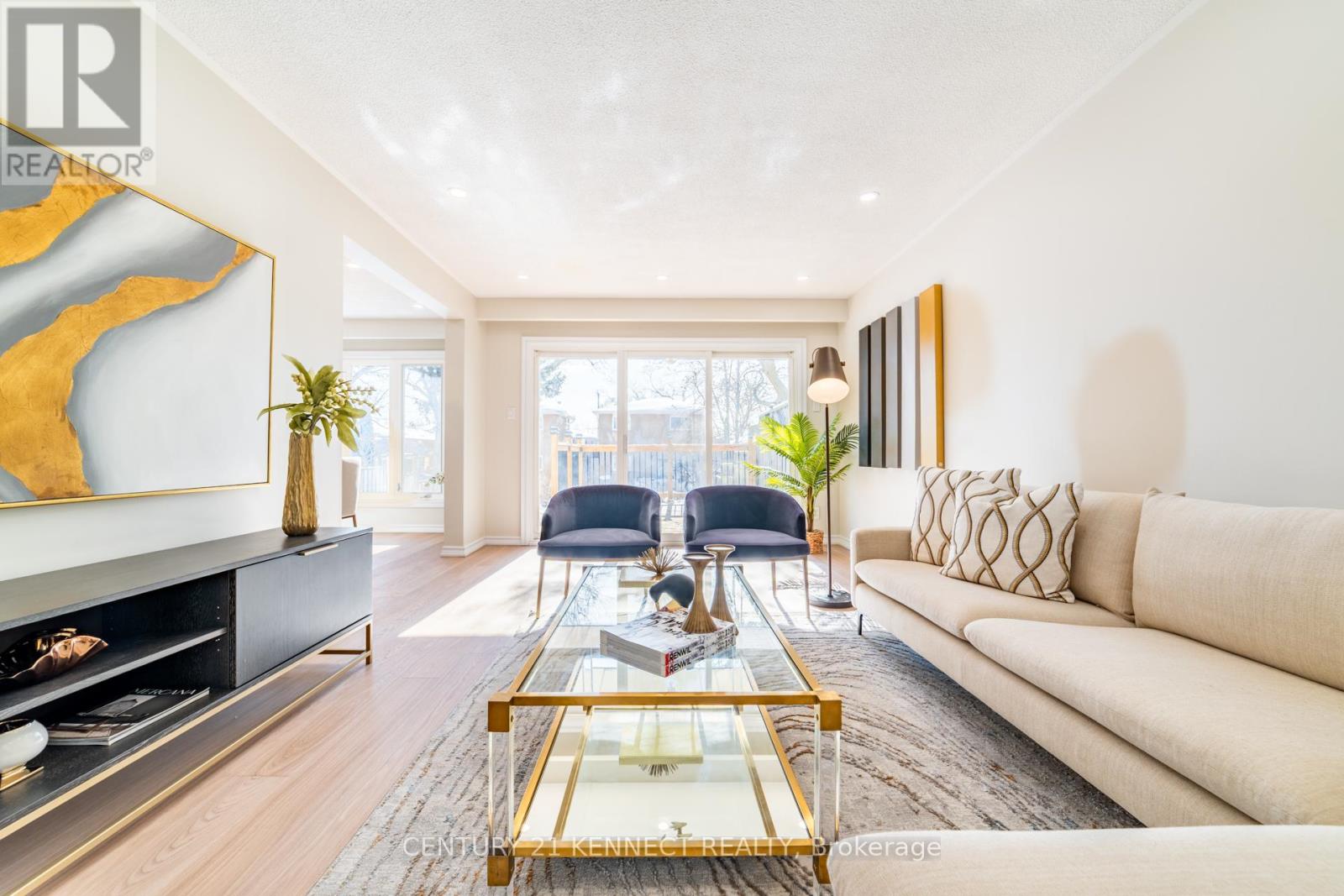 65 Tanjoe Crescent, Toronto, Ontario  M2M 1P6 - Photo 3 - C12751980