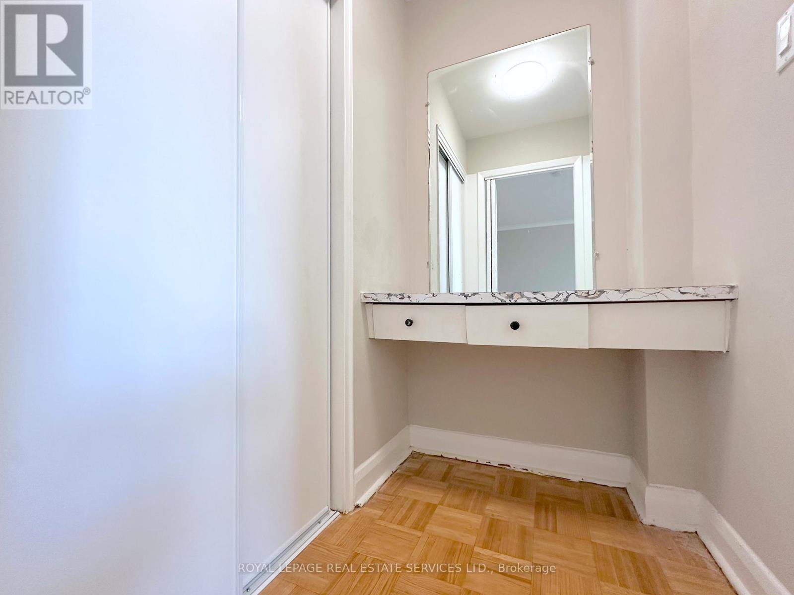 402 - 276 St Clair Avenue W, Toronto, Ontario  M4V 1R9 - Photo 7 - C12751990