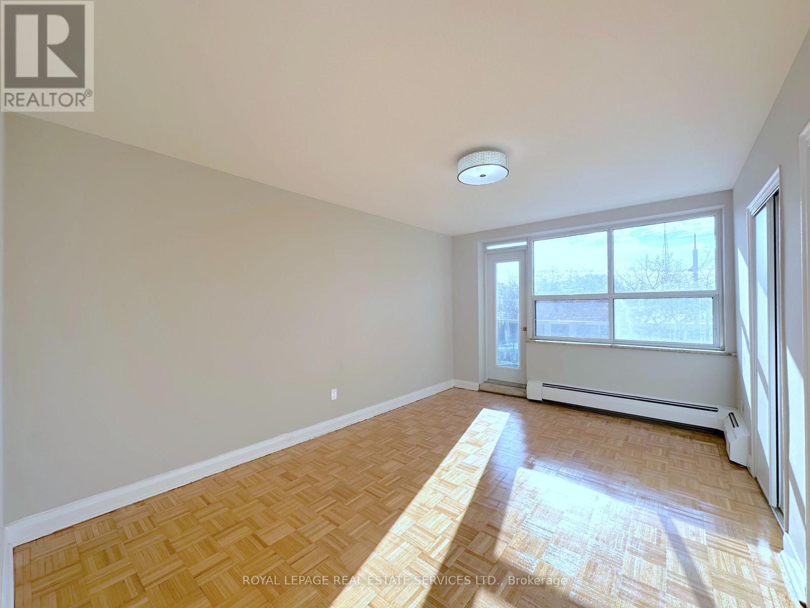 208 - 276 St Clair Avenue W, Toronto (Casa Loma), Ontario  M4V 1R9 - Photo 8 - C12751994