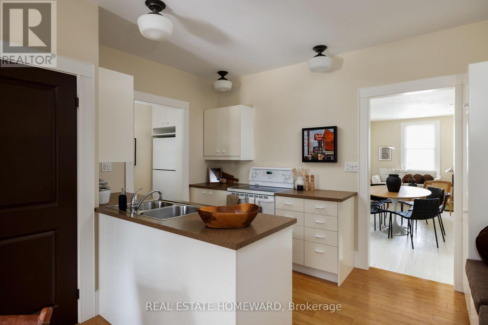 34 Ashdale Avenue, Toronto (Greenwood-Coxwell), Ontario  M4L 2Y7 - Photo 16 - E12751972